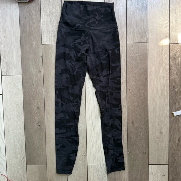 lululemon athletica Pants - Lululemon  Black Camouflage Leggings